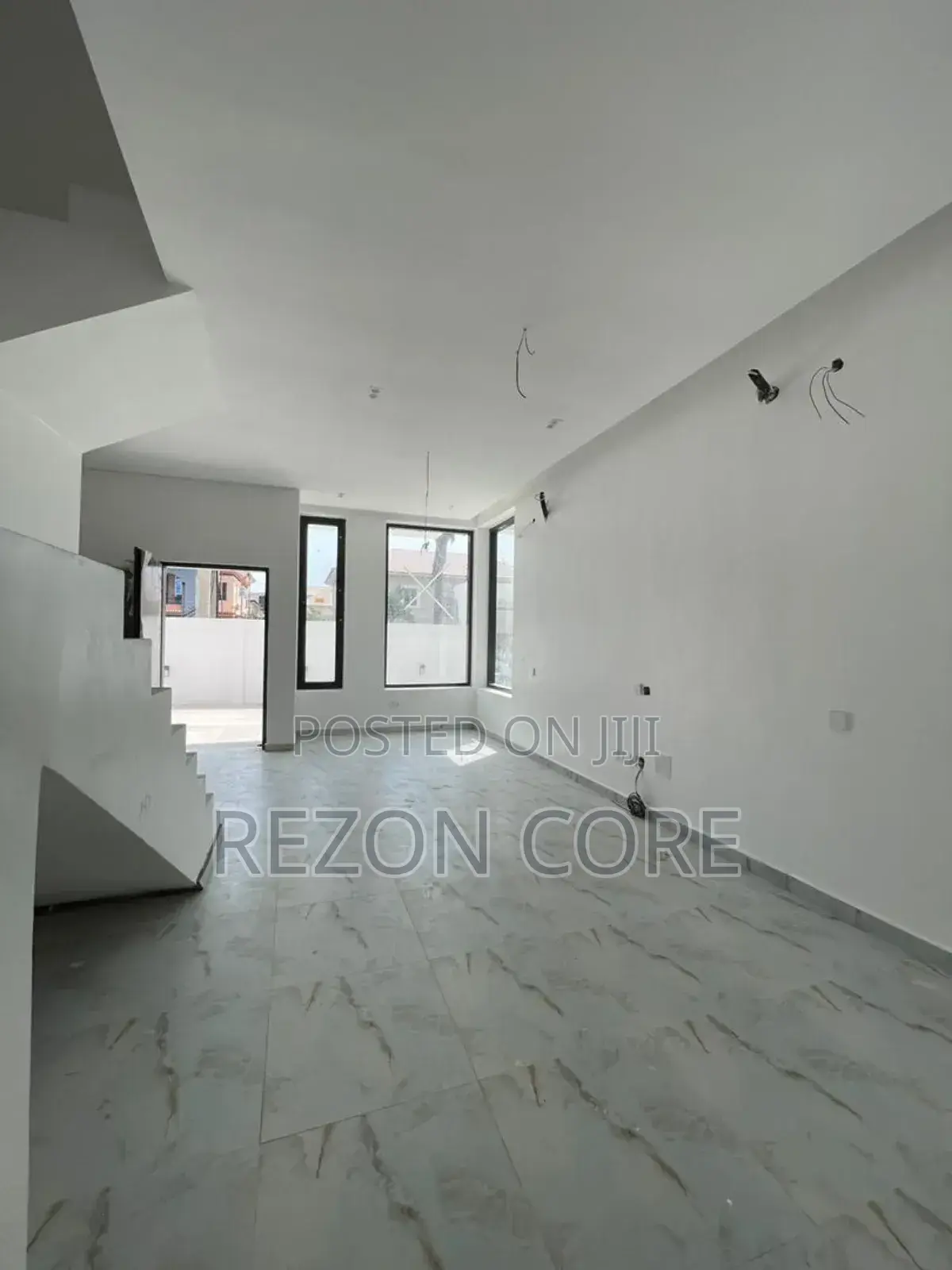 4bdrm Duplex in Lekki Phase 1 for sale
