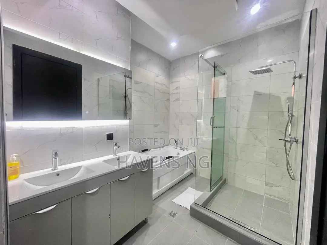 Luxury 3 Bedroom Maisonette With Private Cinema