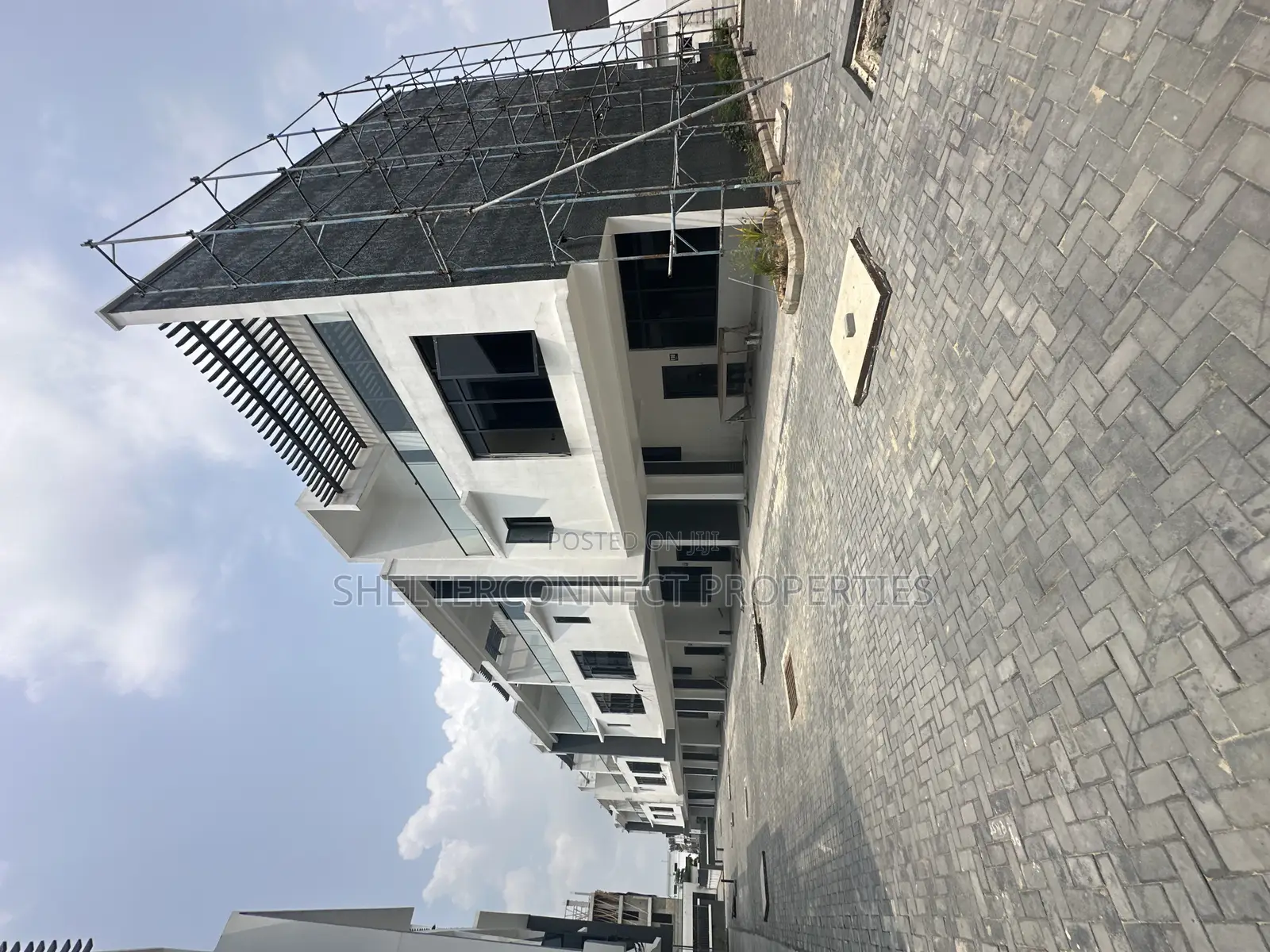 2bdrm Penthouse in Ikate for sale