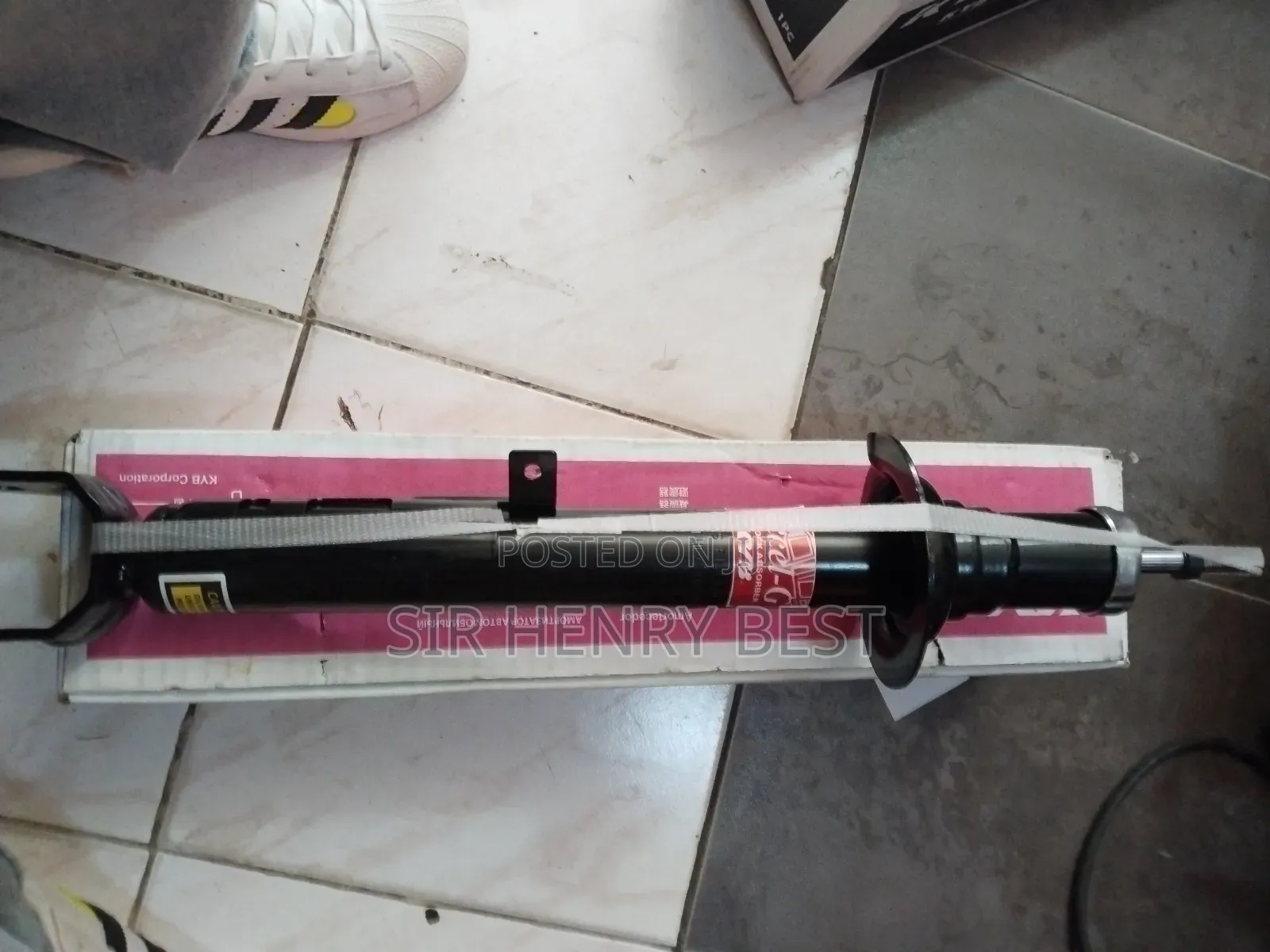 Front Kyb Shocks Absorbers Without Sensor Lexus  Is  250.2014/2020