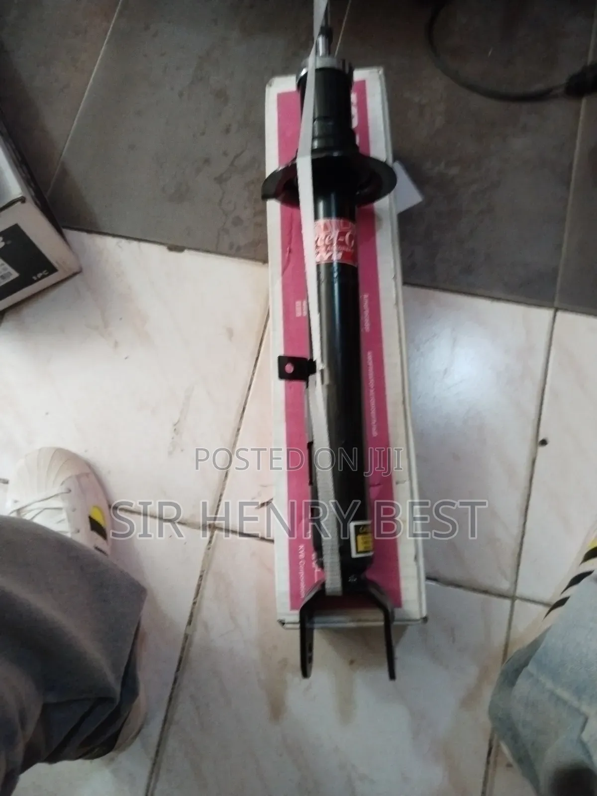 Front Kyb Shocks Absorbers Without Sensor Lexus  Is  250.2014/2020