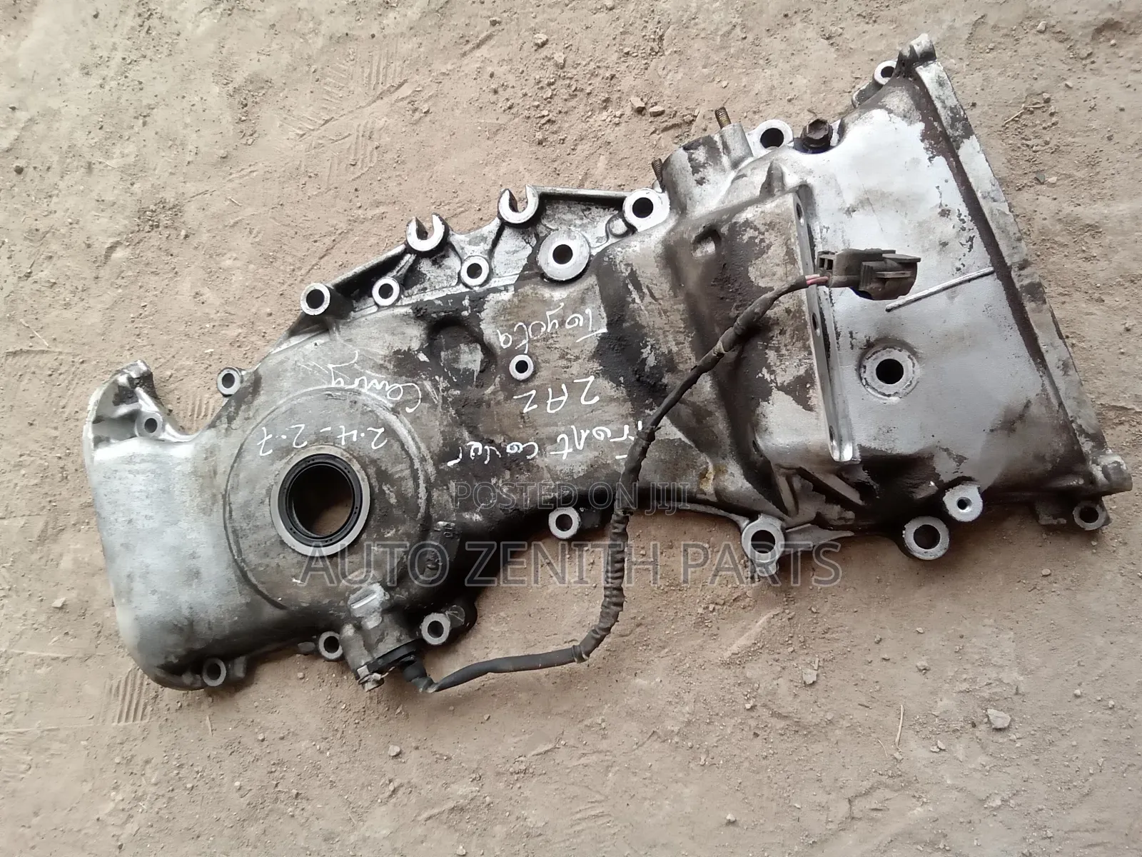 Engine Front Cover Toyota Camry 2az