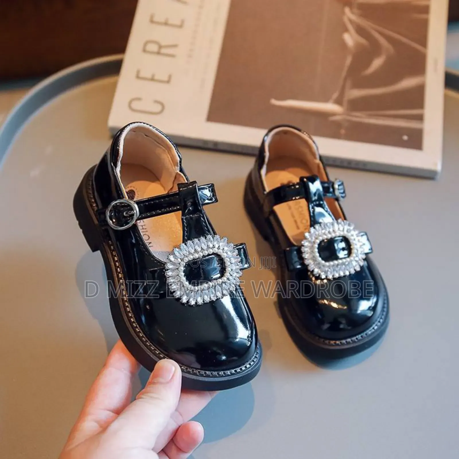 Beautiful Flat Girls Shoe