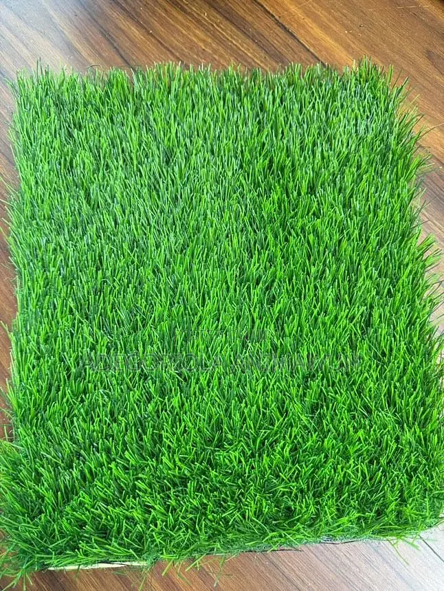 Beautiful Green Lawn Artificial Grass With Free Installation