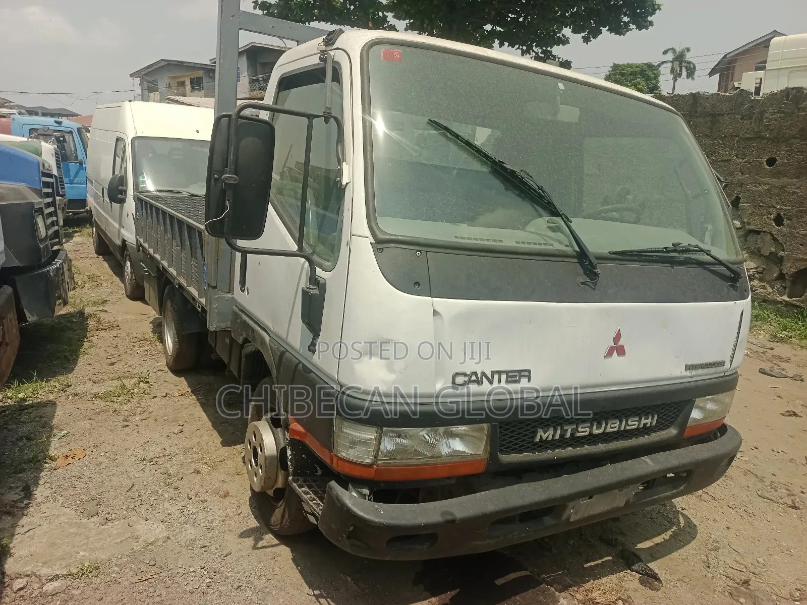 Mitsubishi Canter Truck With 6 Tyres (Foreign Used)