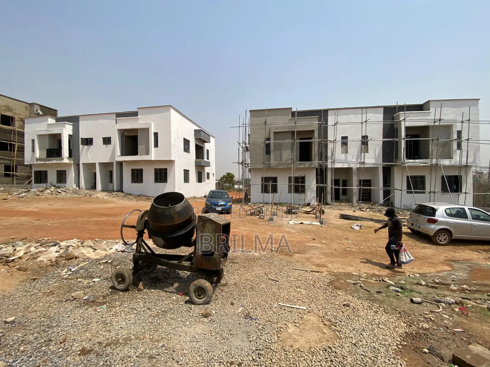 5bdrm Duplex in Lokogoma for sale