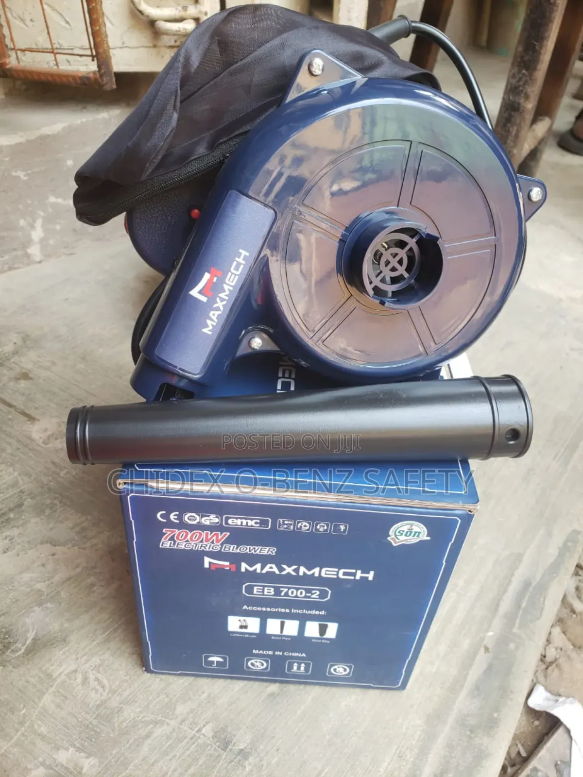 700w Maxmech Electric Blower