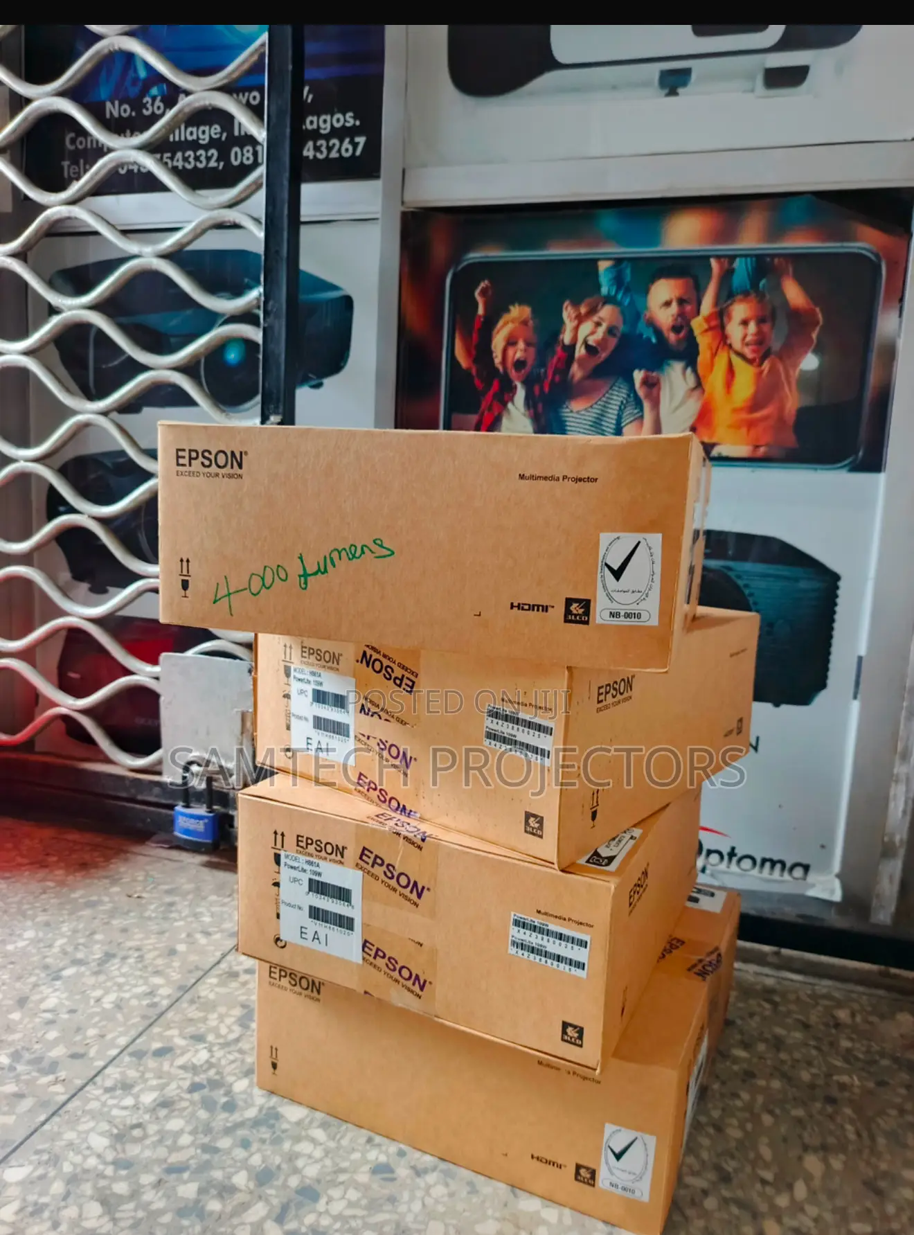 Brand New Epson 4000 Lumens, In Lagos Island, Abuja, Warri, Ibadan, Ph