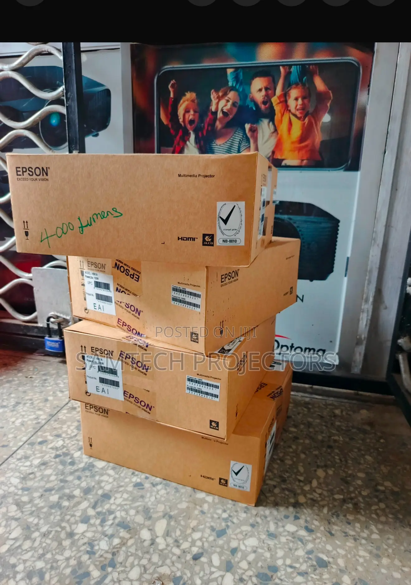 Brand New Epson 4000 Lumens, In Lagos Island, Abuja, Warri, Ibadan, Ph