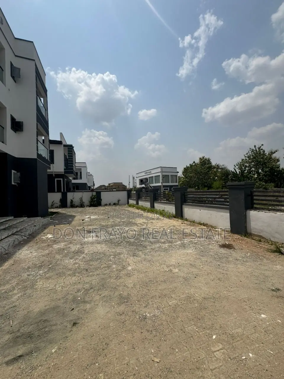 3bdrm Apartment in Ring Road Gra, Oluyole Estate for sale