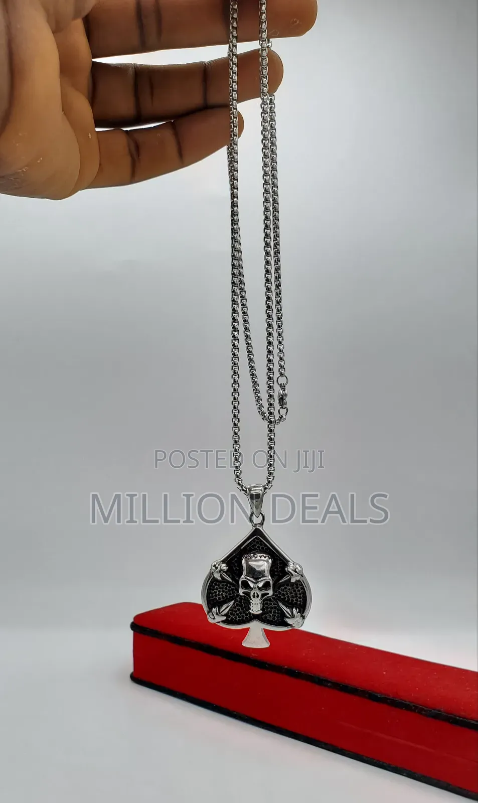 Cool Round Pattern Men’S Neckpiece N Pendant