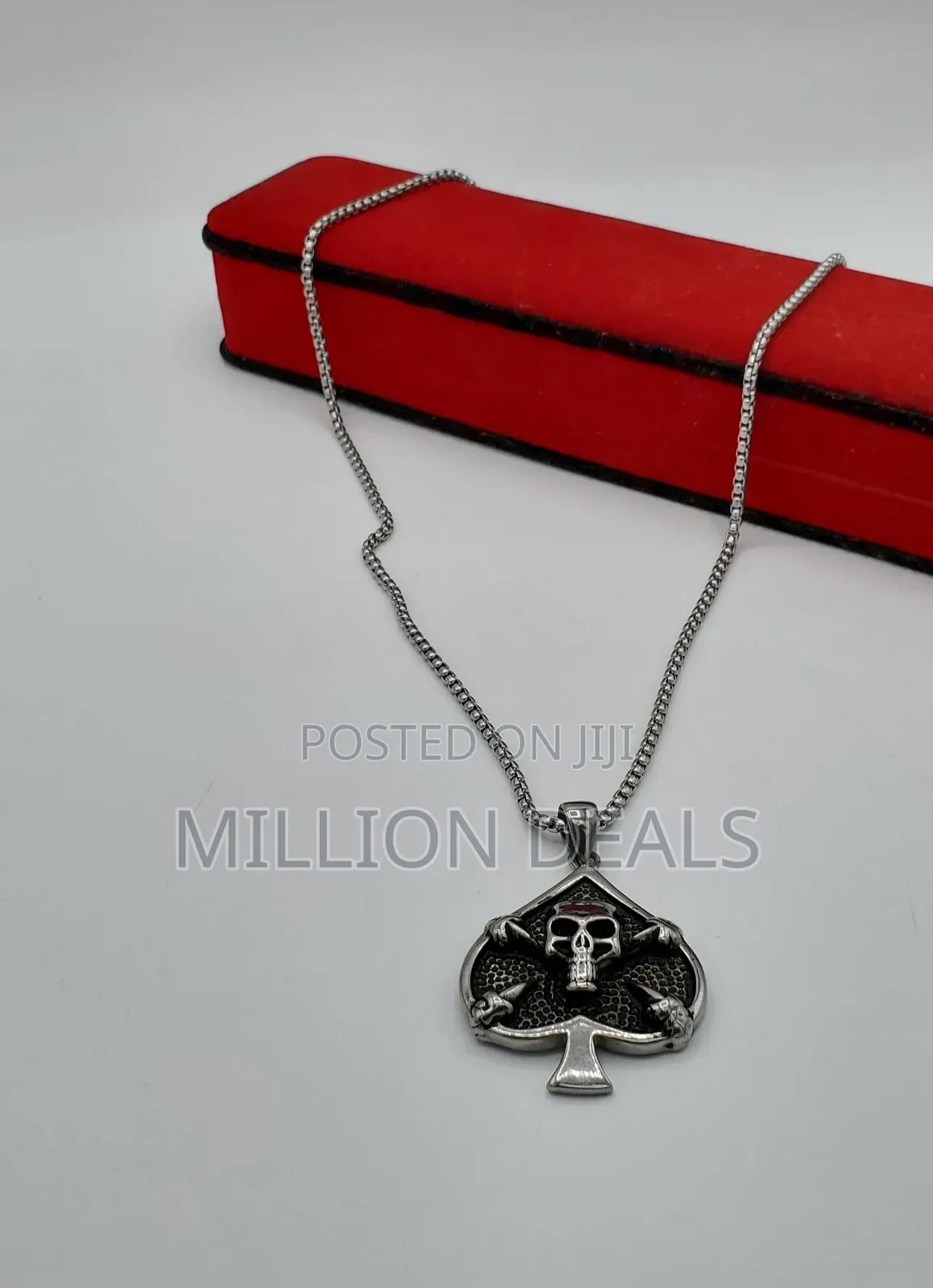 Cool Round Pattern Men’S Neckpiece N Pendant