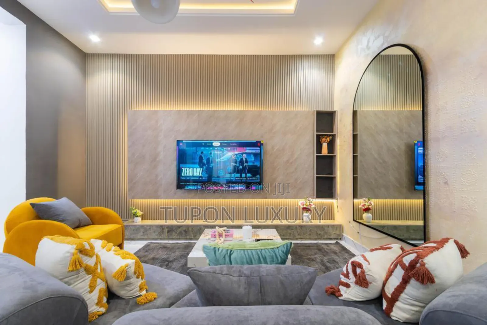 Luxury 2bedroom With Pool, Gym , Ps5 and a Dining Table