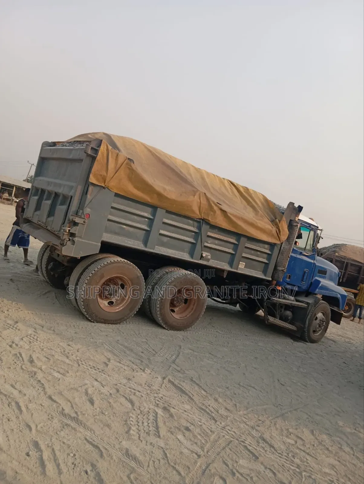 All Size of Material Is Available Granite and Shipping