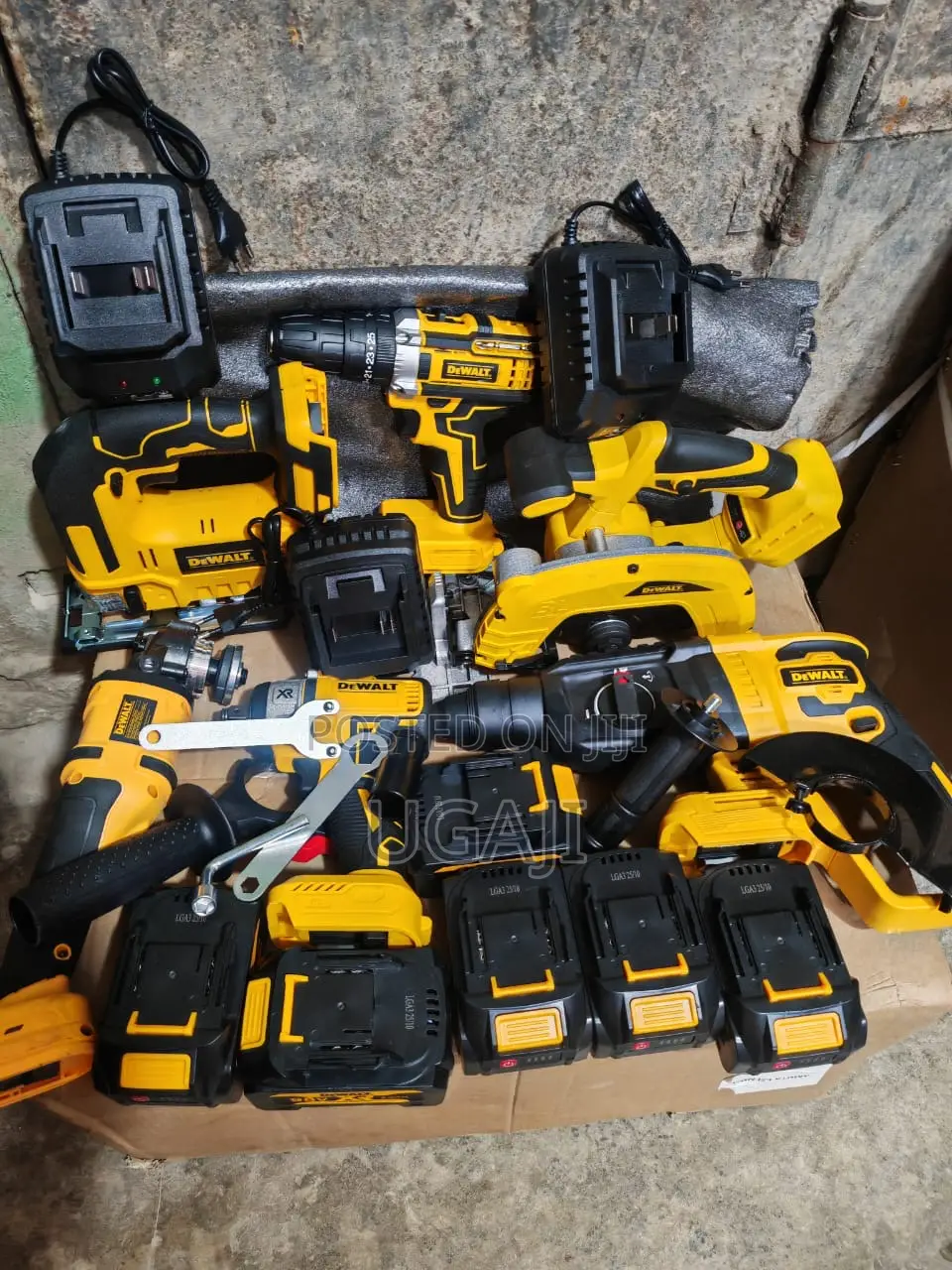 6 in 1 Dewalt Combo Kit