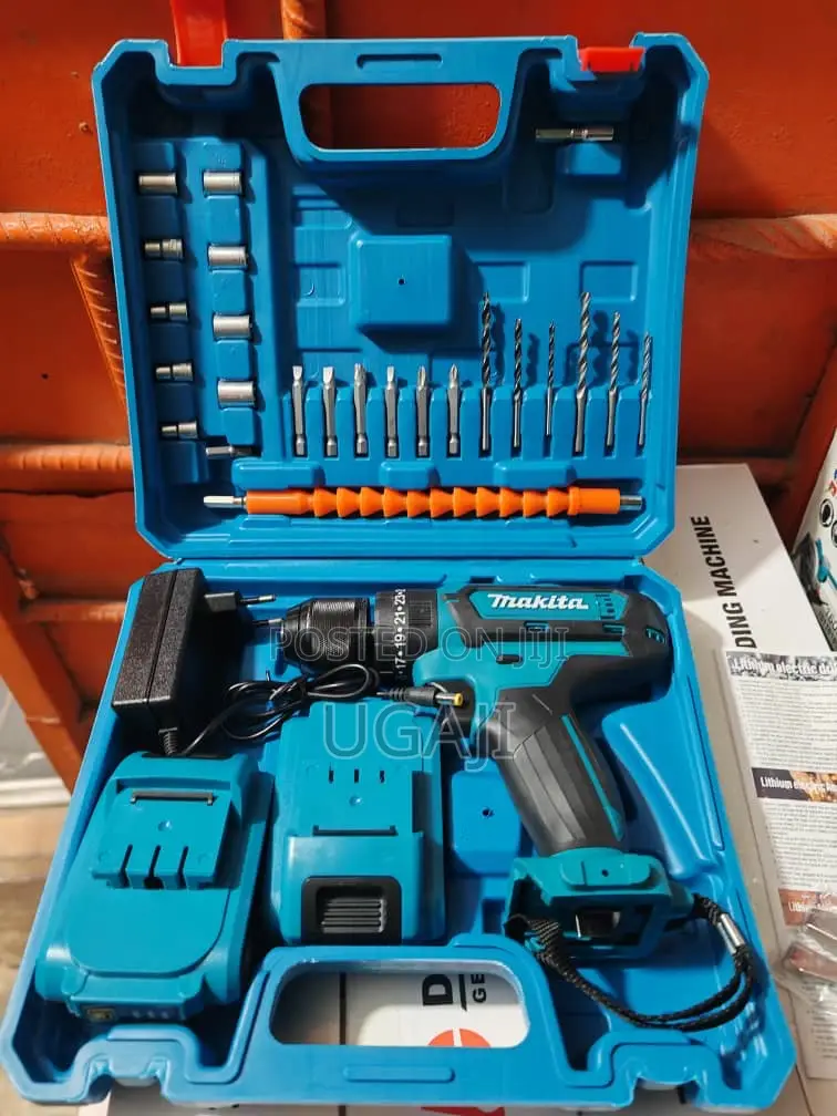Makita Screw Machine