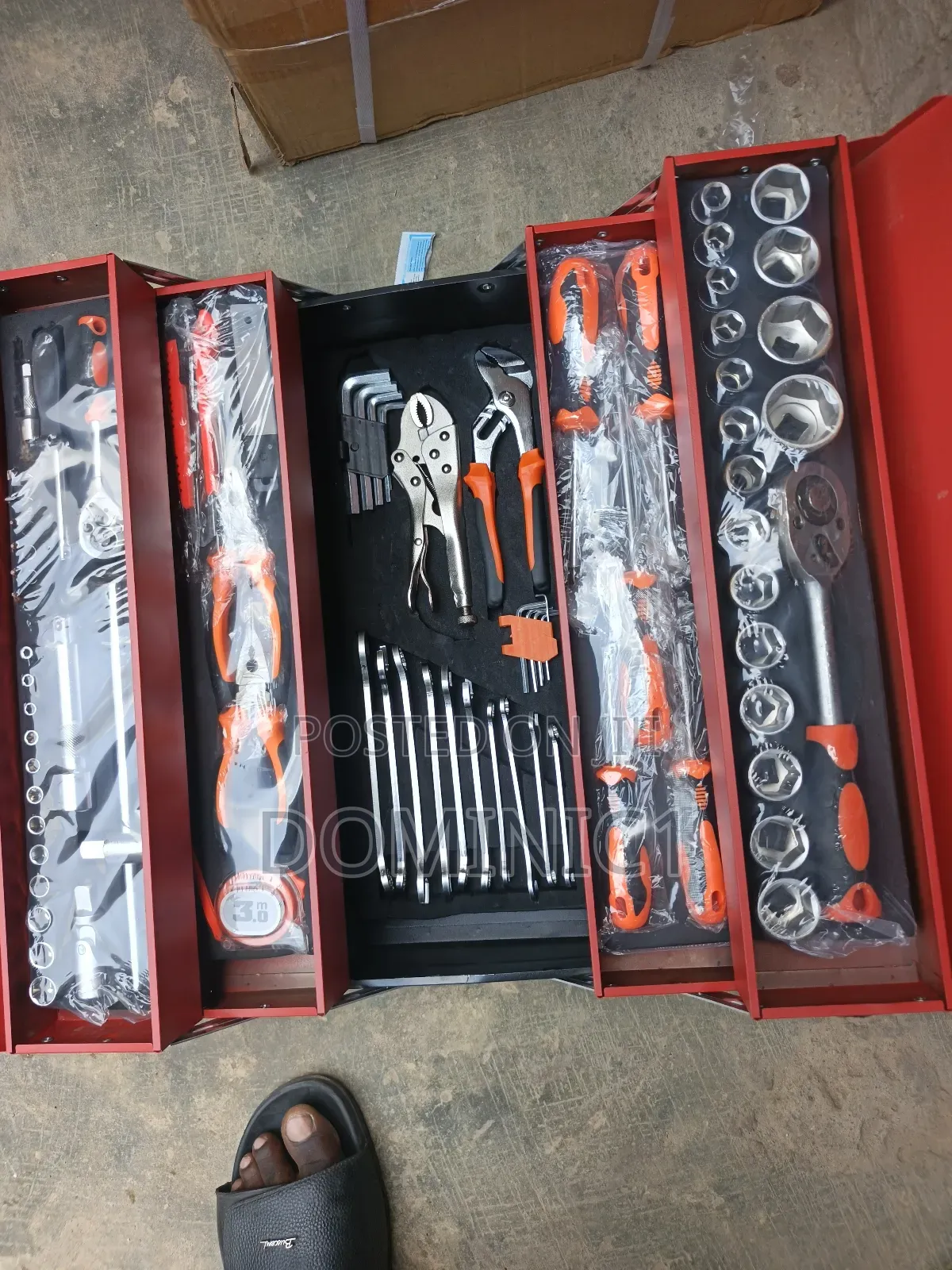 85-piece Mechanic Tools Box