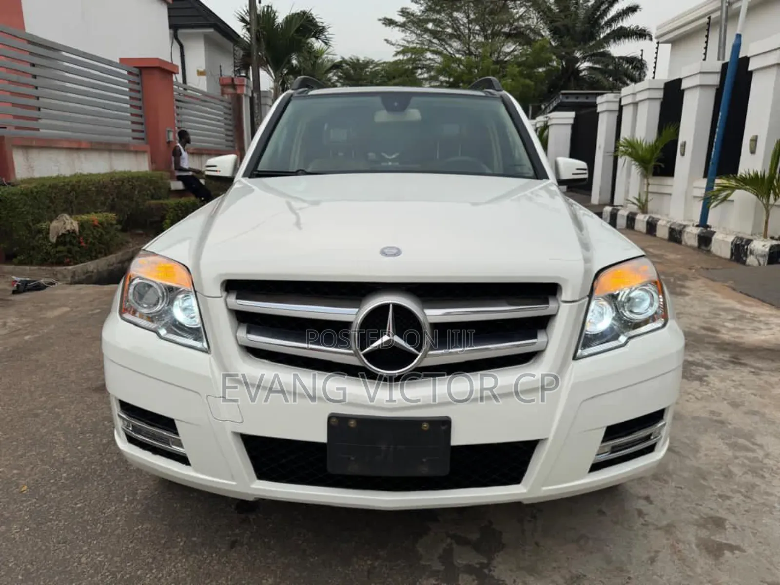 Mercedes-Benz GLK-Class 350 2011 White