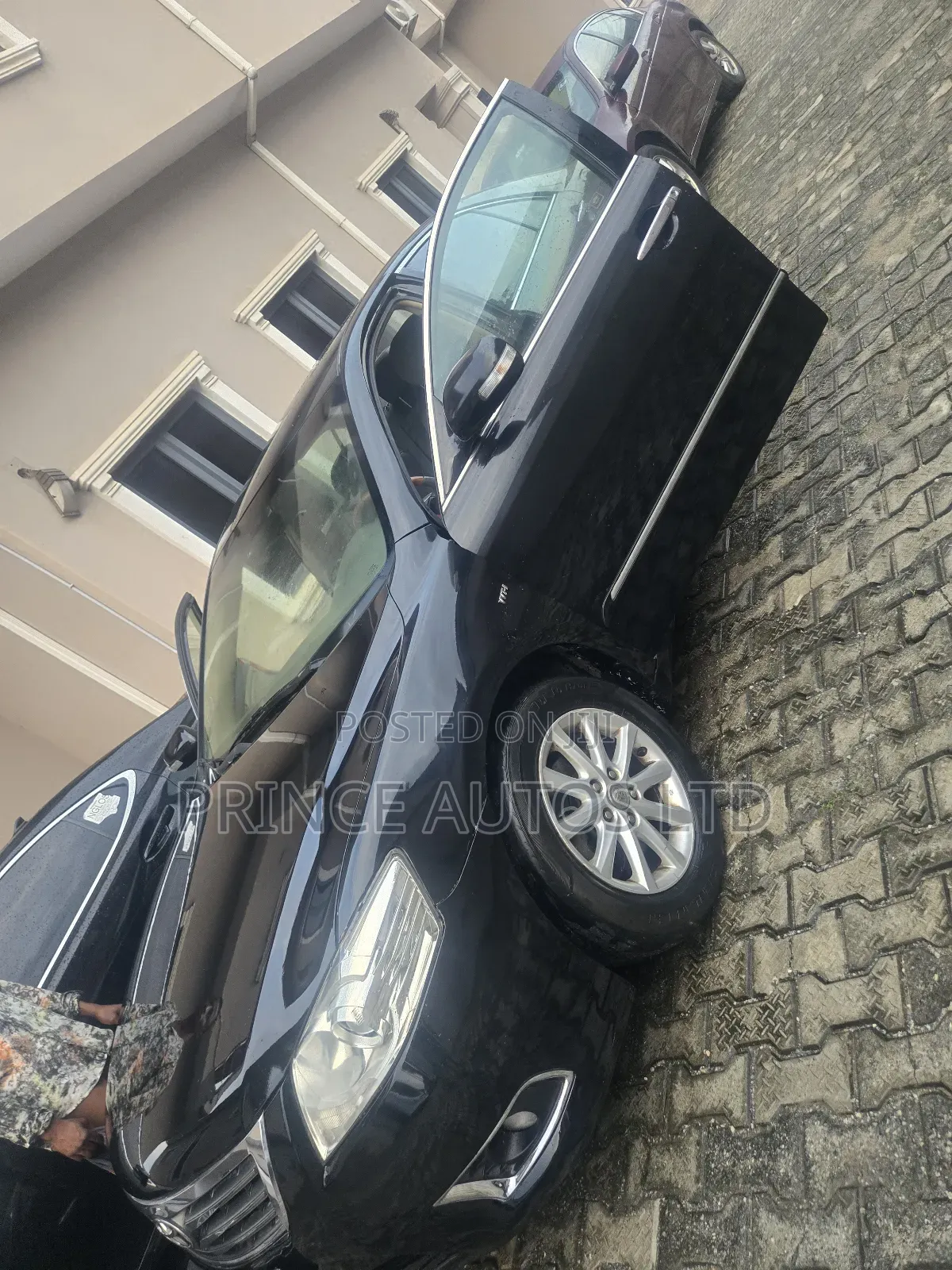 Toyota Camry XLE 4dr Sedan (2.5L 4cyl 6AM) 2010 Black