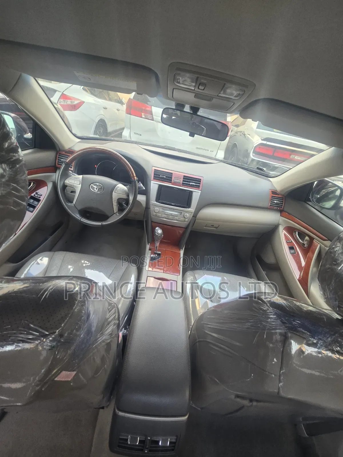 Toyota Camry XLE 4dr Sedan (2.5L 4cyl 6AM) 2010 Black