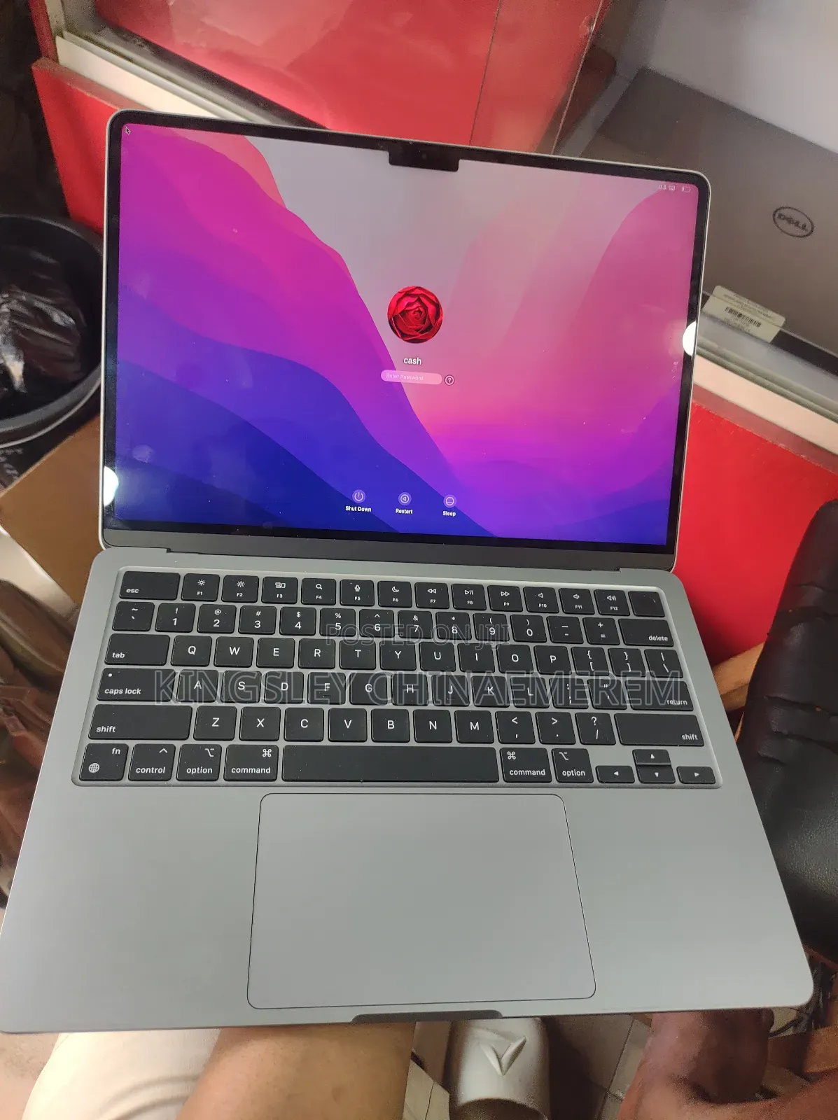 Laptop Apple MacBook Air 2022 M2 8GB Apple M2 SSD 256GB