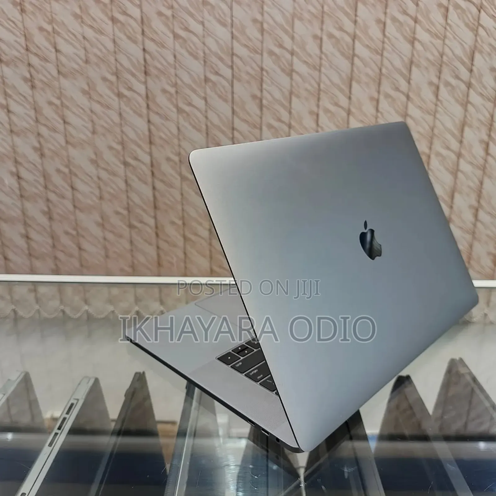 Laptop Apple MacBook 2016 8GB Intel Core i5 SSD 256GB
