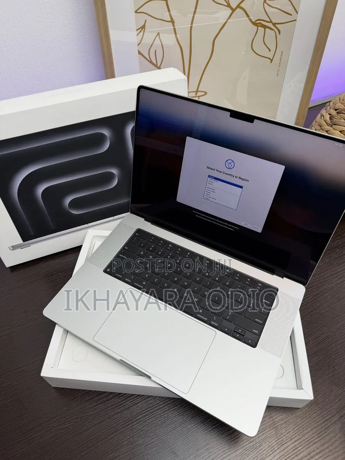 Laptop Apple MacBook Pro 2023 M3 18GB Apple M3 Pro SSD 512GB