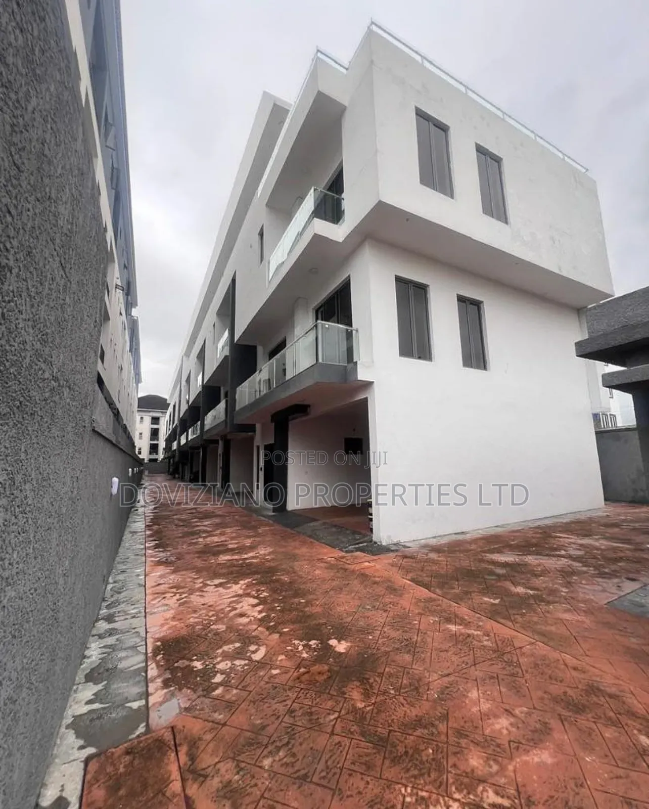4bdrm Duplex in Idowu Taylor for sale