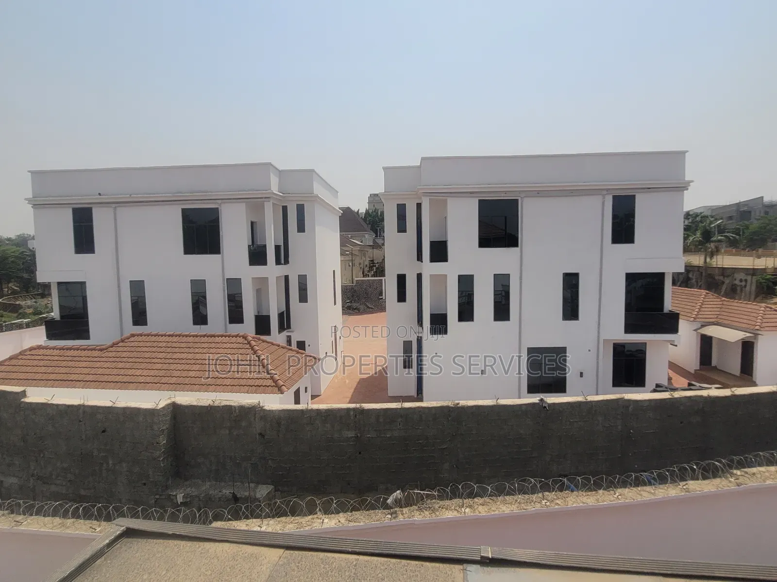 6bdrm Duplex in Asokoro for sale
