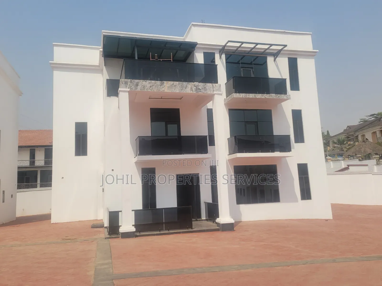 6bdrm Duplex in Asokoro for sale