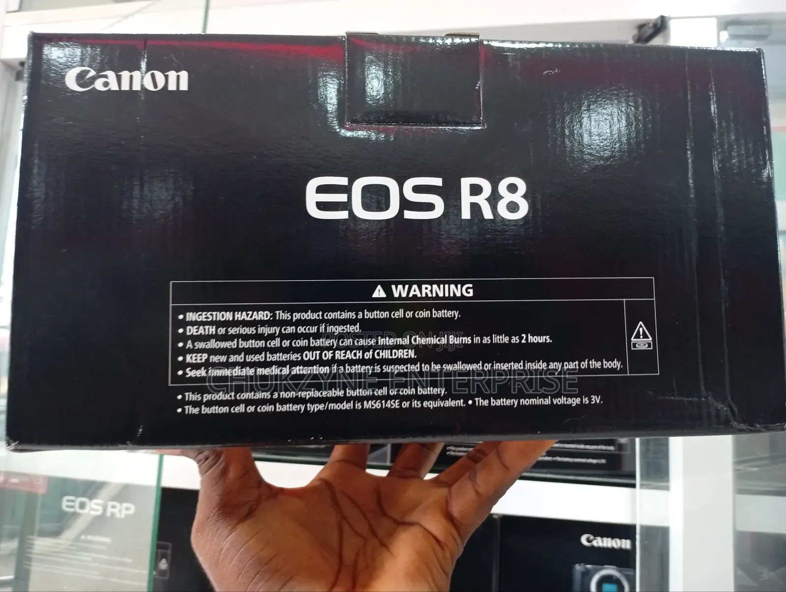 Canon Eos R8