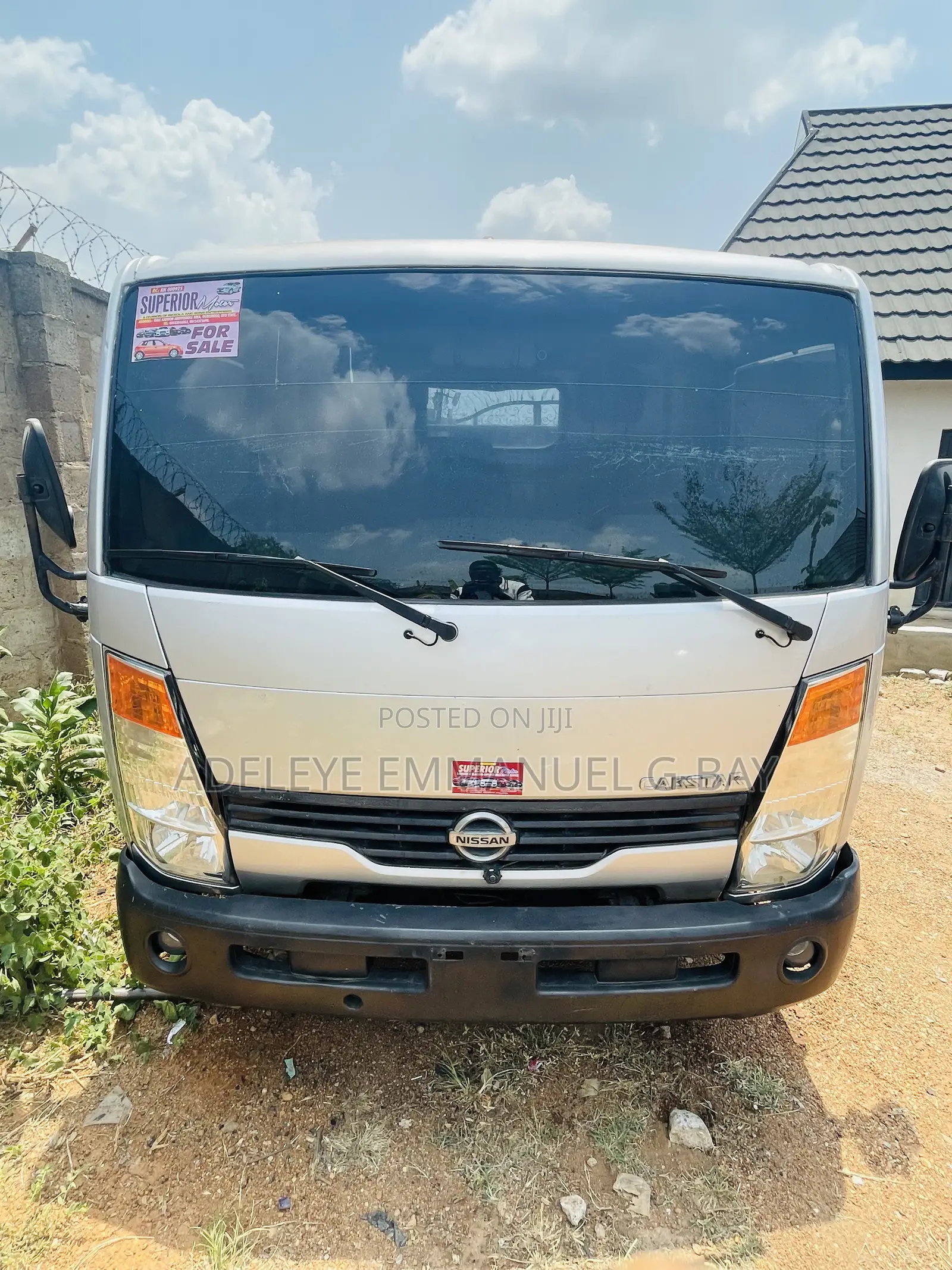 2012 Very Clean Foreign Used Nissan Cabster