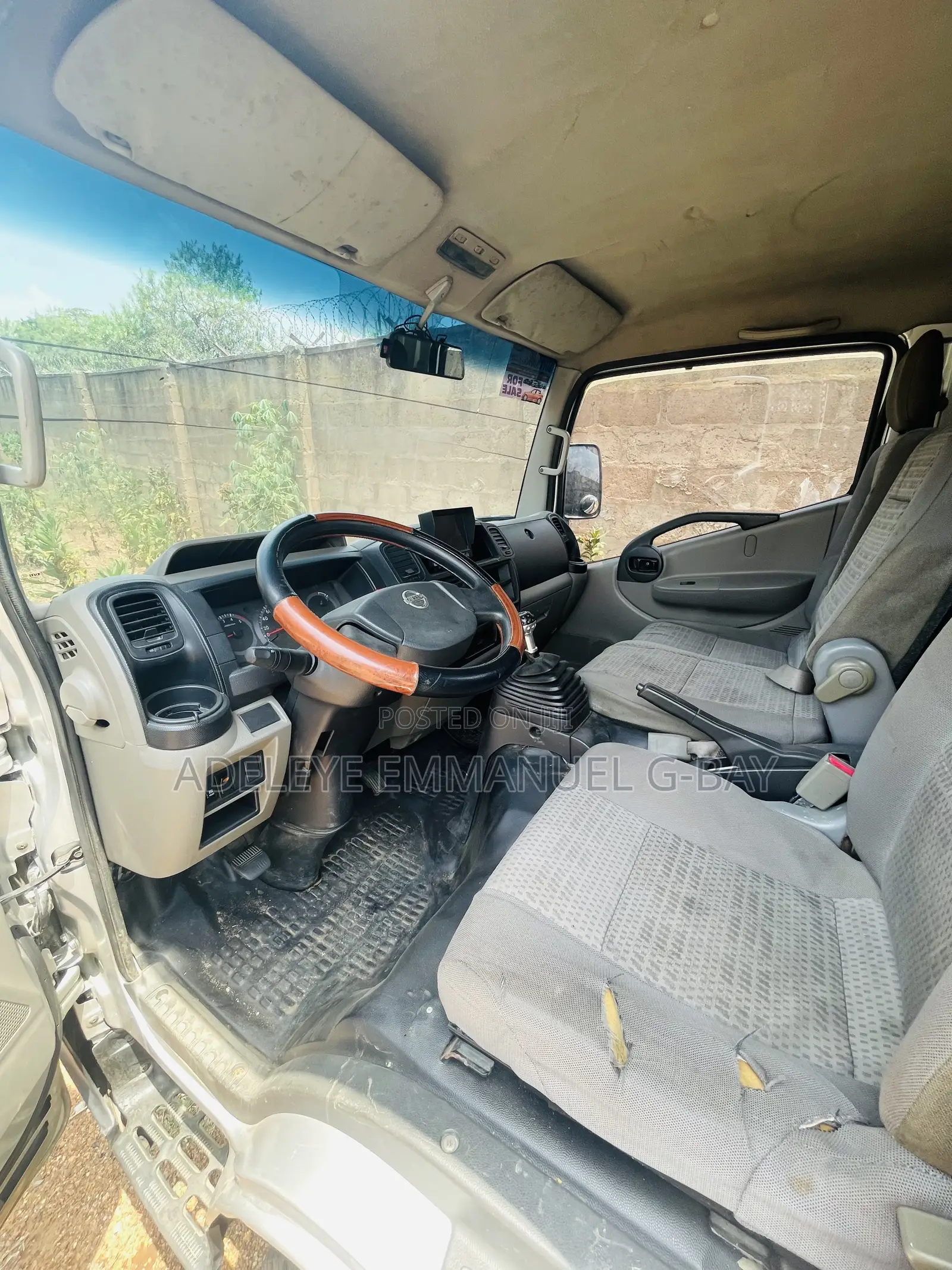 2012 Very Clean Foreign Used Nissan Cabster