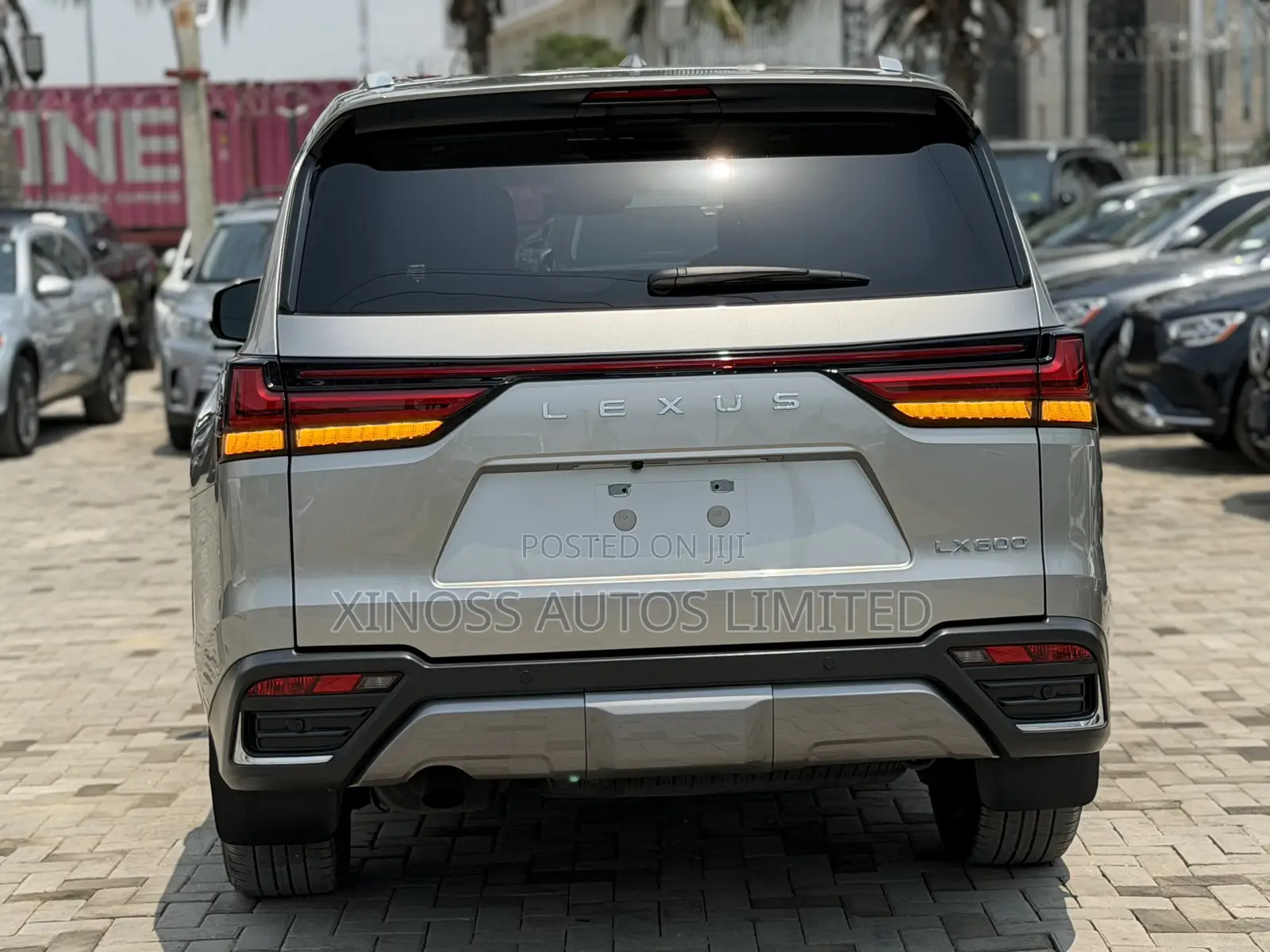 Lexus LX 600 2023 Gold