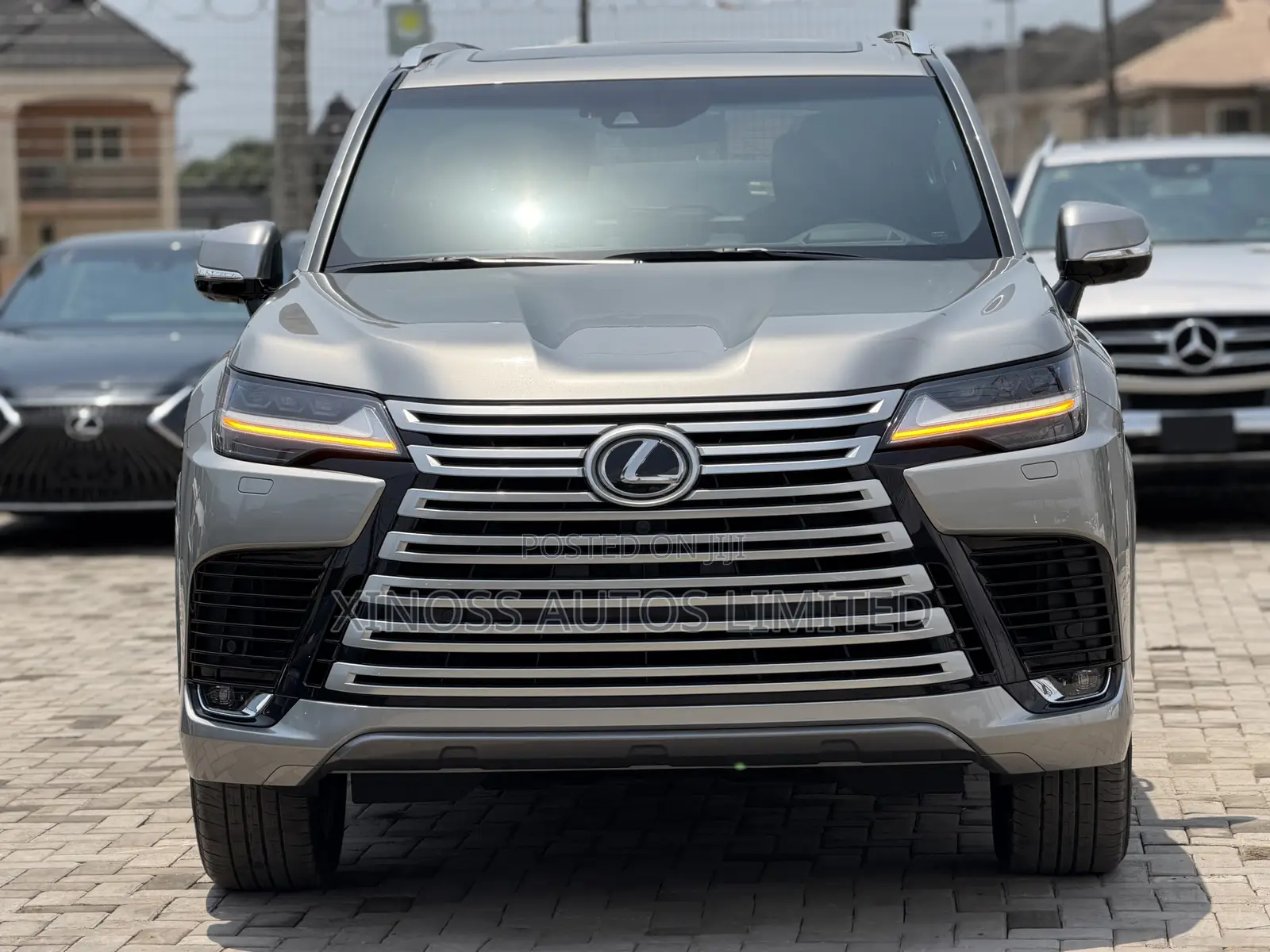 Lexus LX 600 2023 Gold