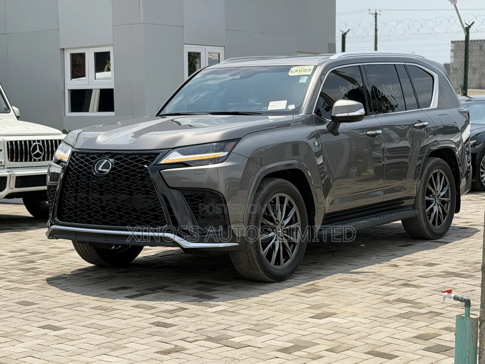 Lexus LX 600 2022 Gray