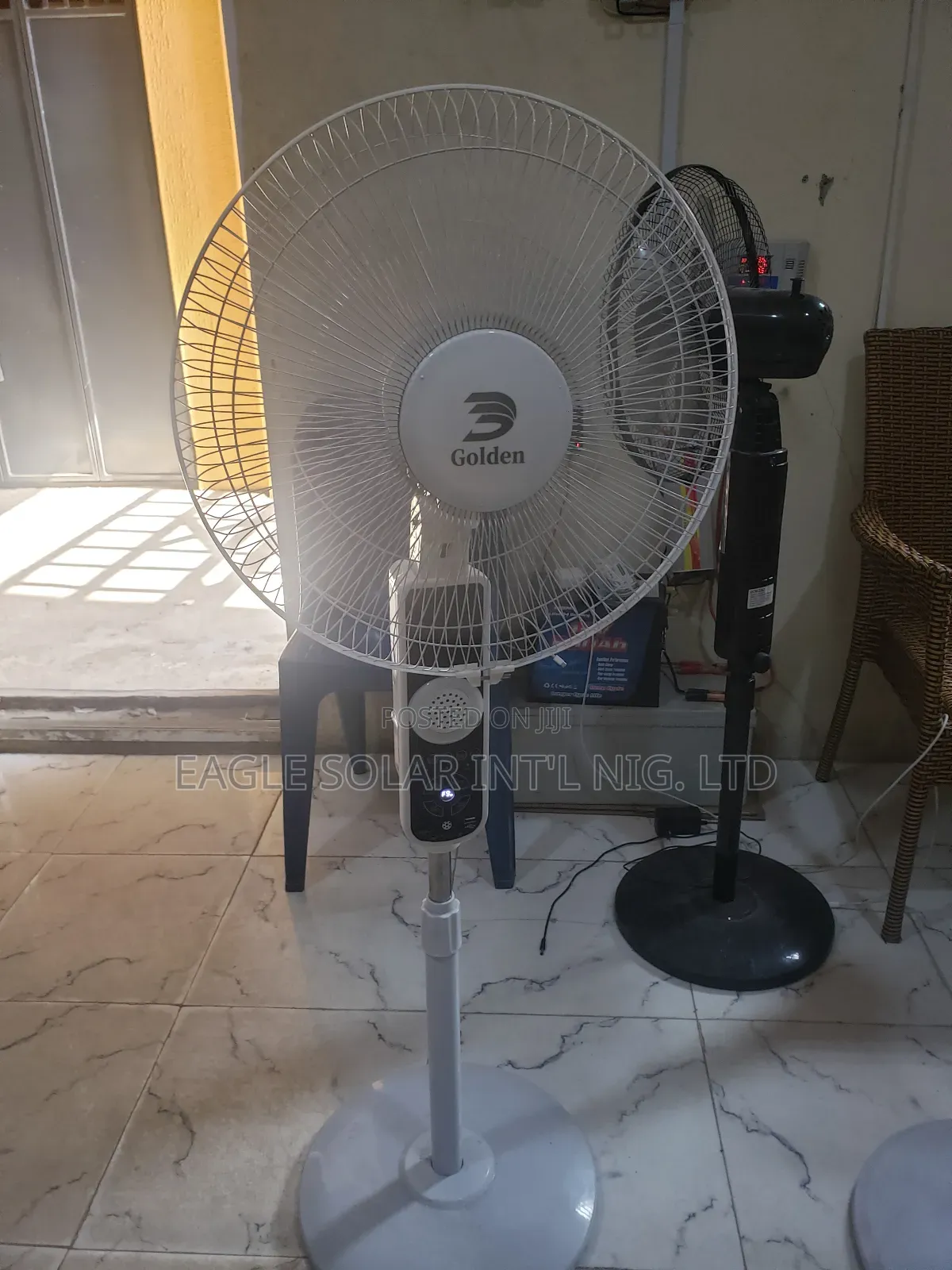 16" Solar Standing Fan