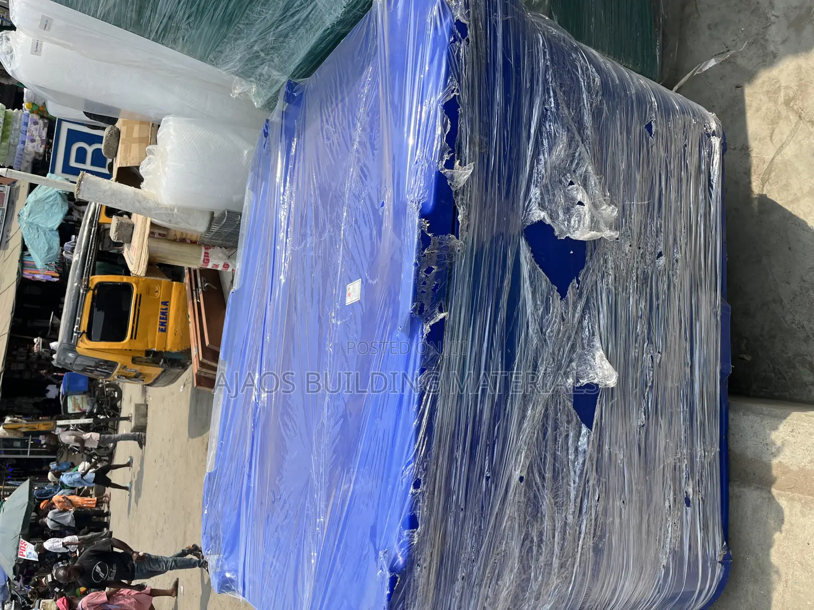 1100 Cooler Freezer 
