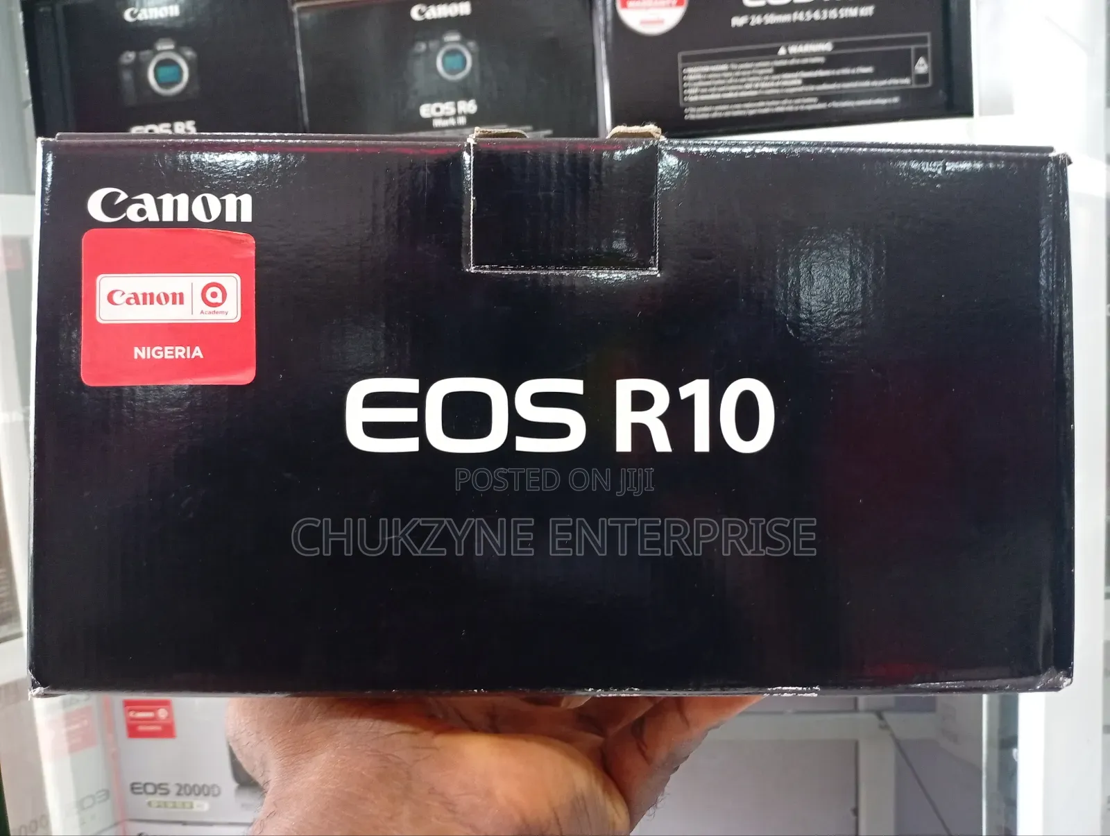 Canon Eos R10