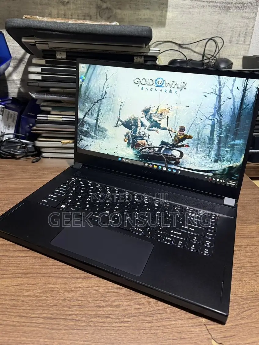 Laptop MSI GS66 Stealth 11UH 64GB Intel Core i9 SSD 1T