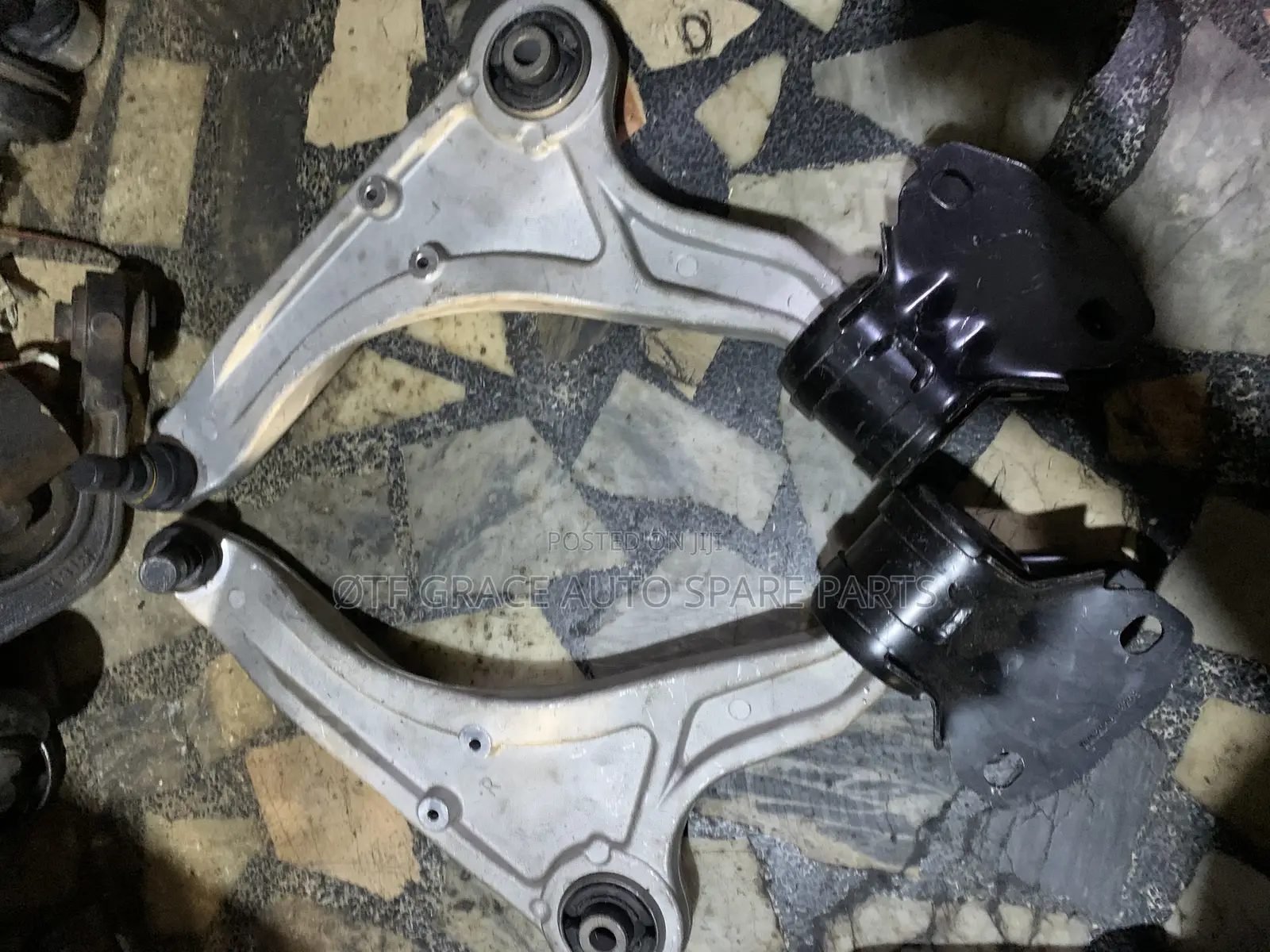 Lower Arm Ford Edge 2018 Model