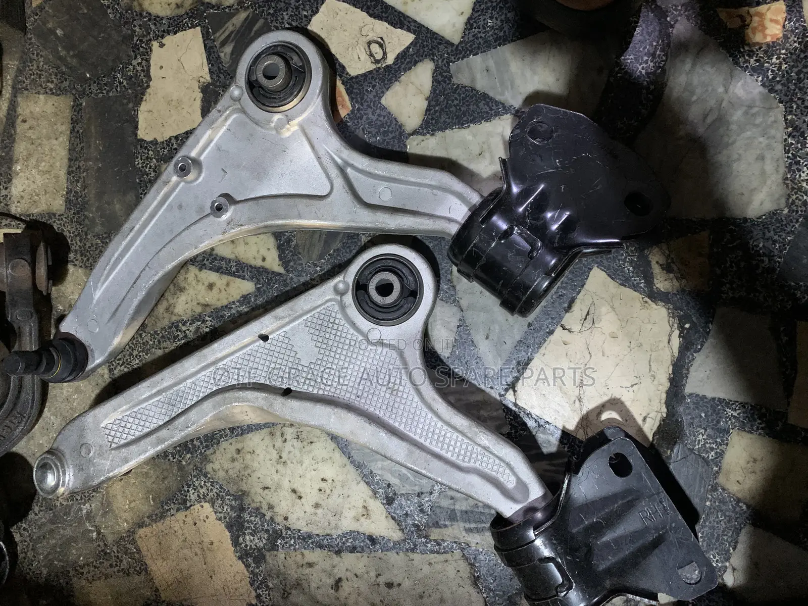 Lower Arm Ford Edge 2018 Model