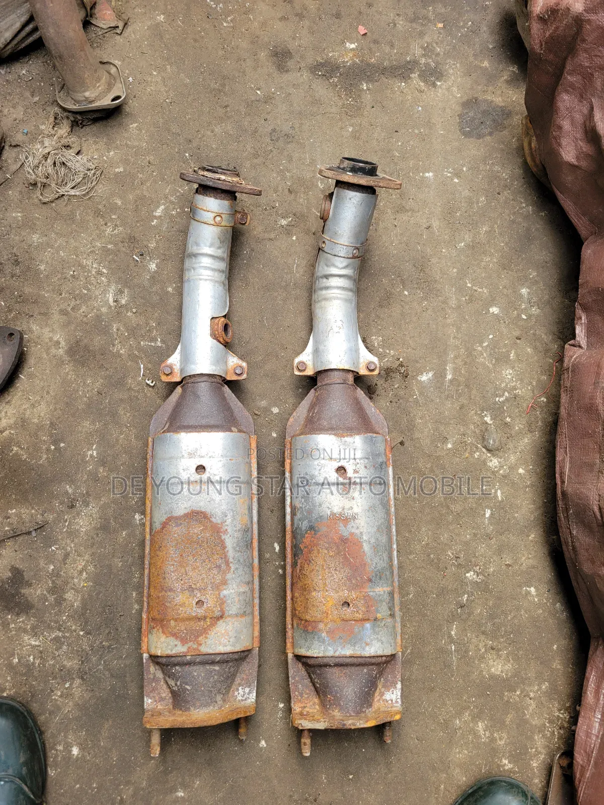Two Down Catalyst for Nissan Pathfinder 2000 Model