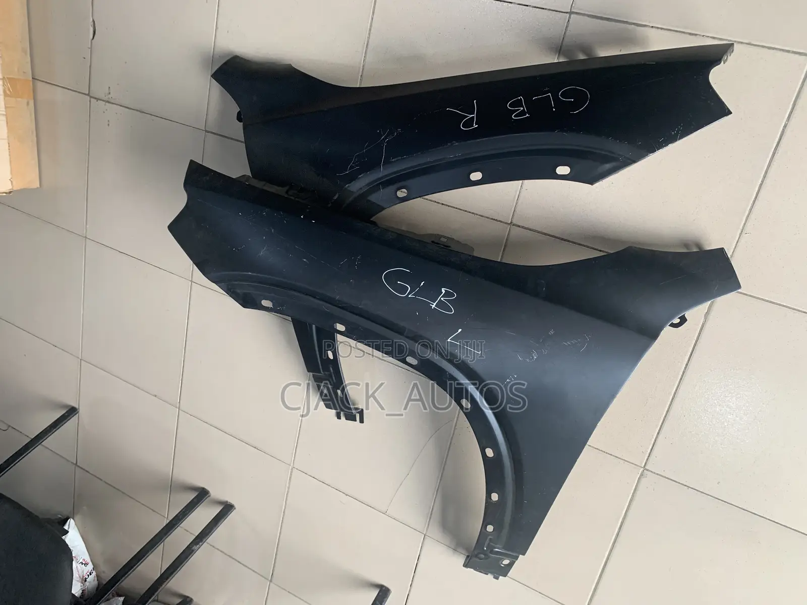 GLB 247 Fenders