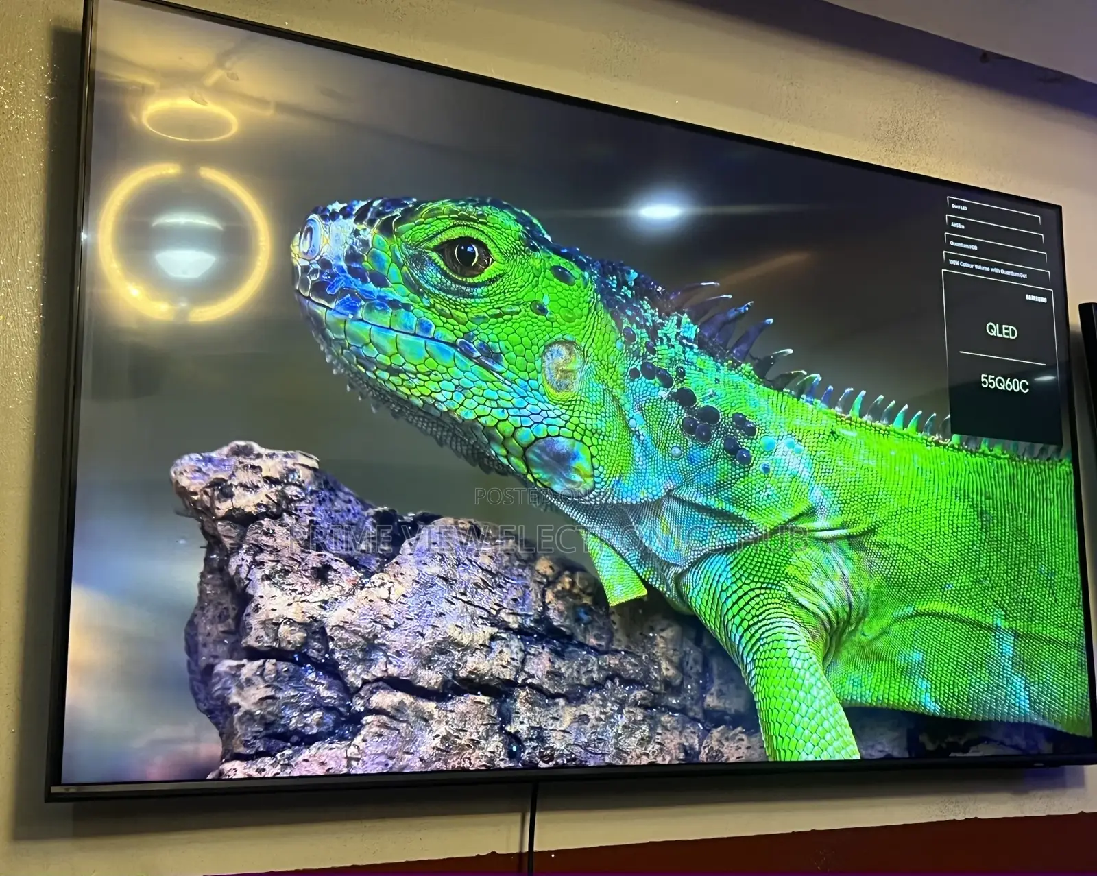 This Samsung Is a 55-Inches Qled Smart TV (2023 Model)