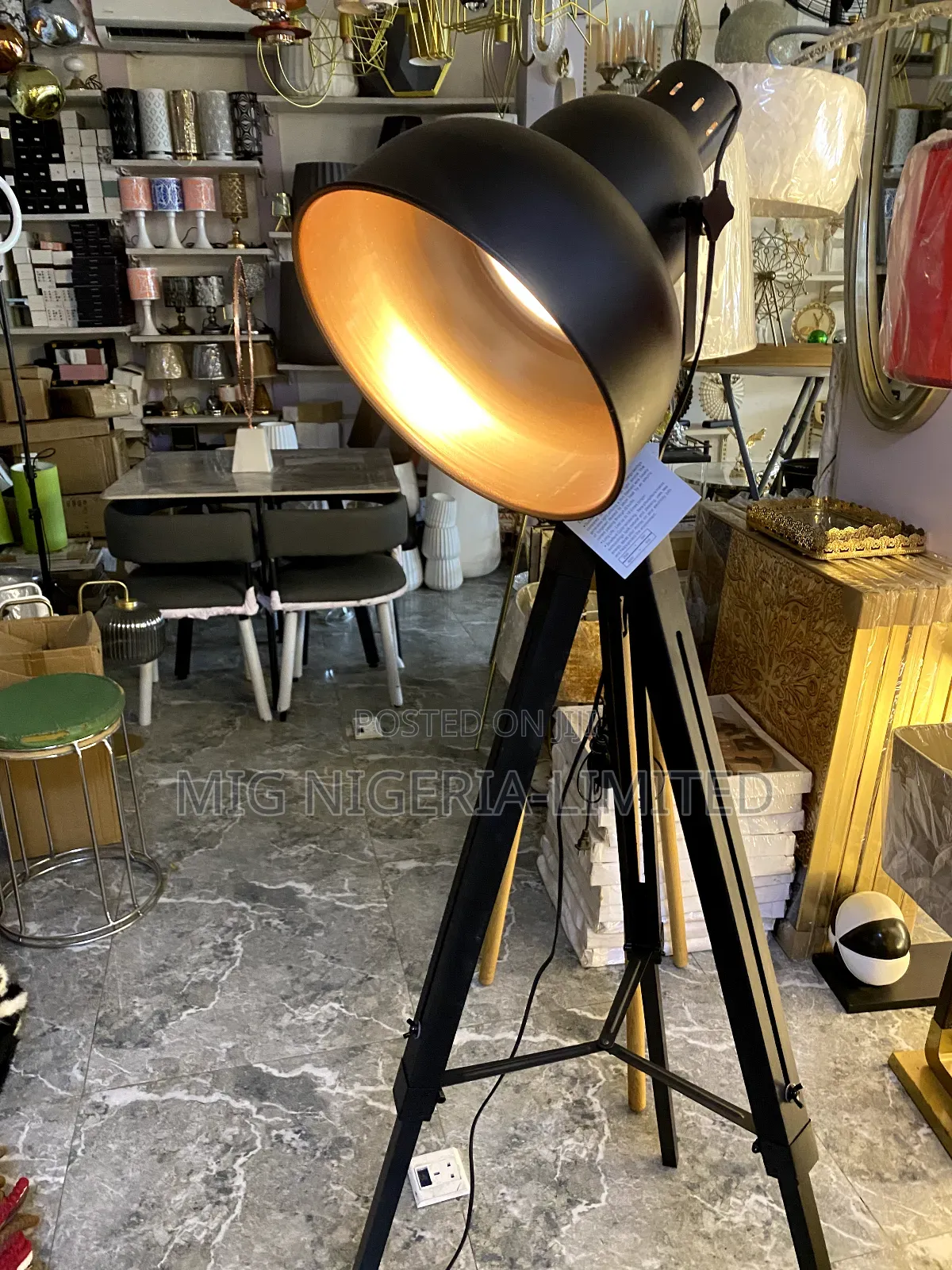 Industrial Floor Lamp Tripod Steel Head Lamp