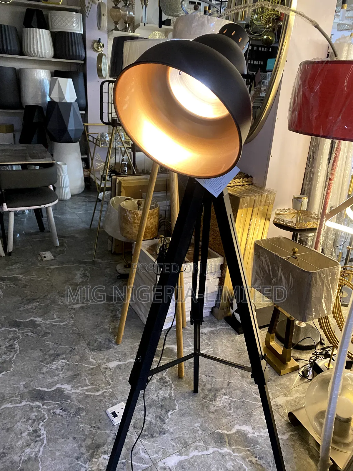 Industrial Floor Lamp Tripod Steel Head Lamp