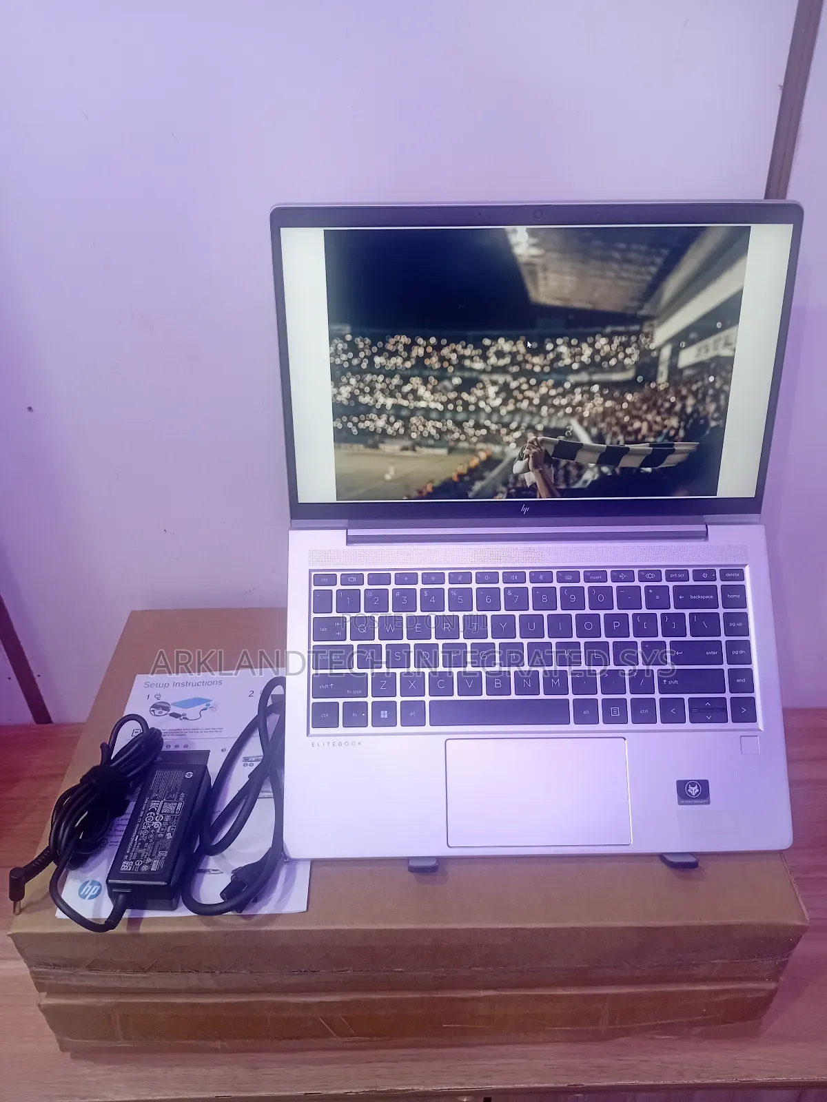 New Laptop HP 240 G1 16GB AMD Ryzen 5 SSD 512GB