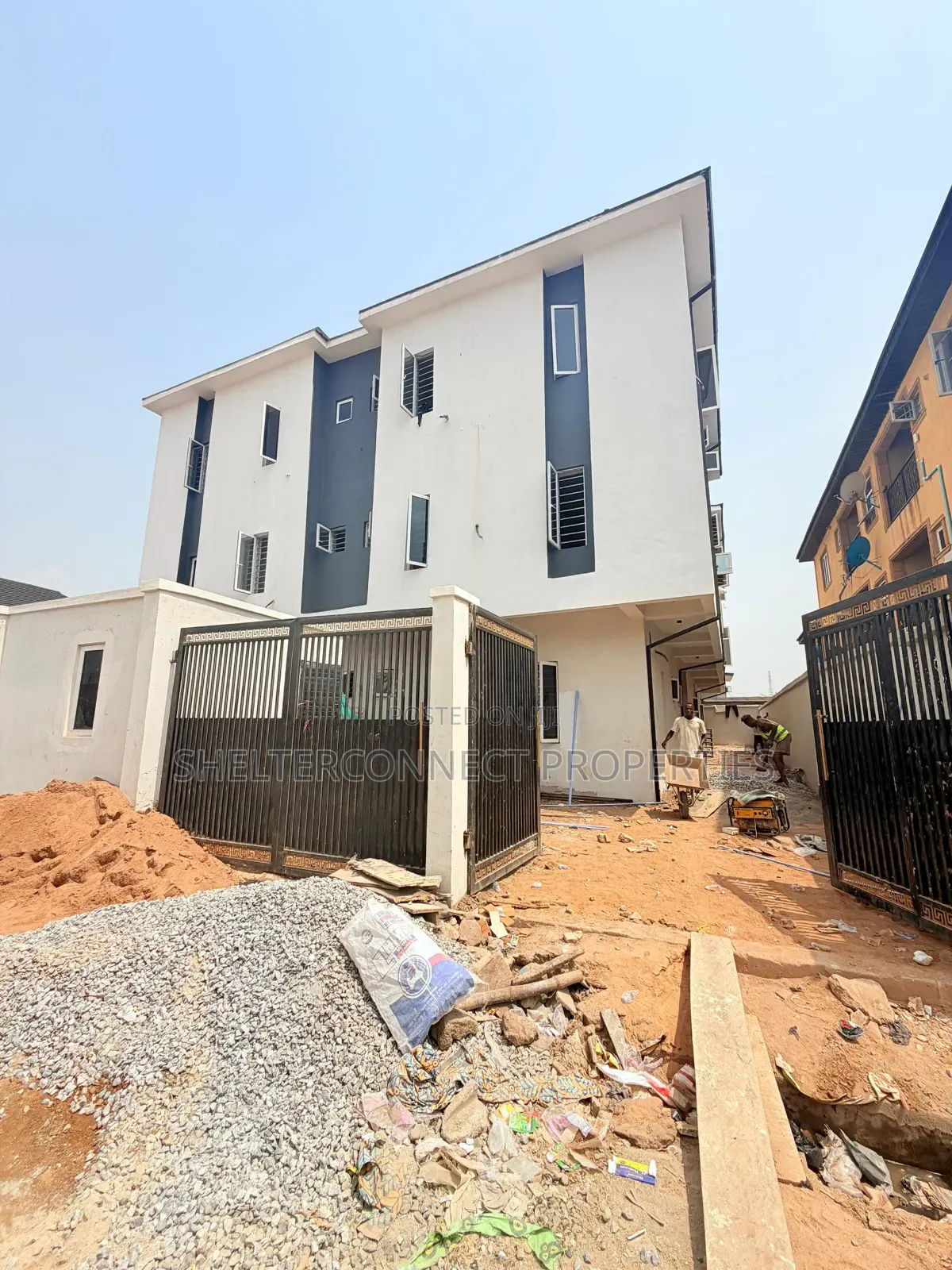 2bdrm Apartment in Oworonshoki / Gbagada for sale