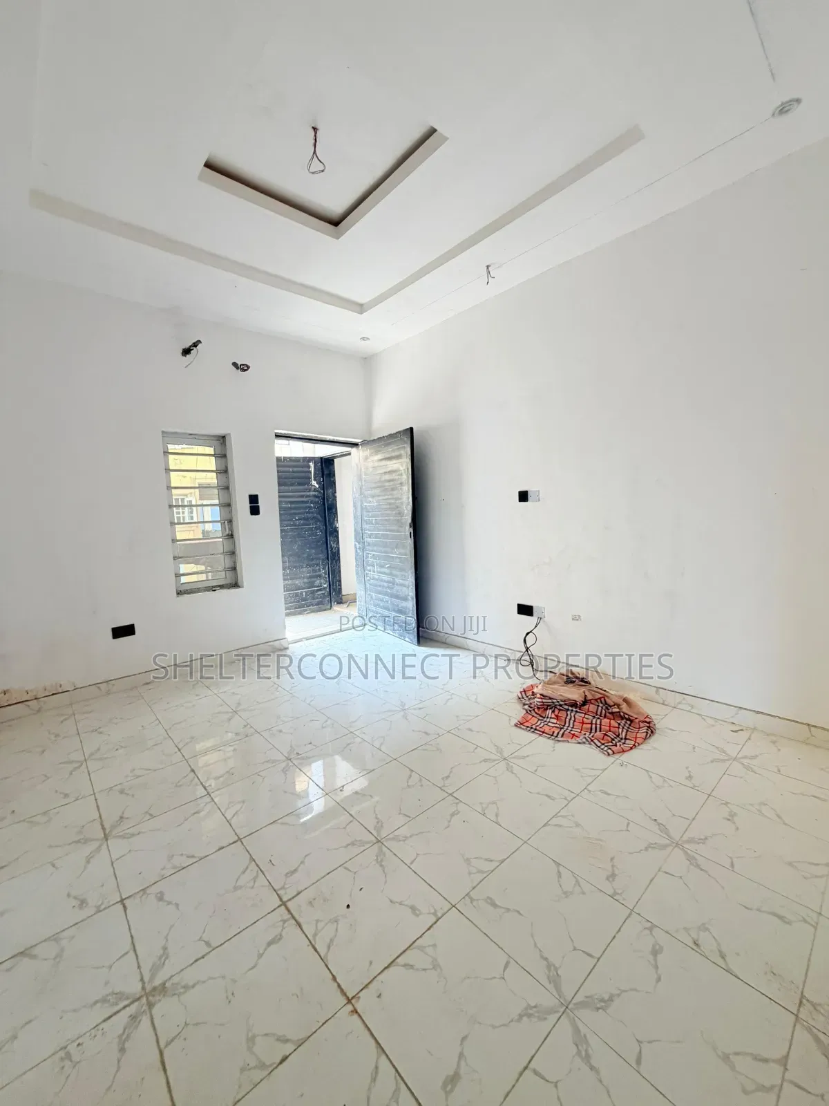 2bdrm Apartment in Oworonshoki / Gbagada for sale